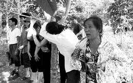 Vụ trôi xe, 5 người mất tích tại Nghĩa Đàn, Nghệ An: Tiếng khóc xé lòng giữa trời lũ