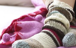 Giữ ấm đôi chân để phòng bệnh mùa lạnh