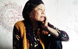 Những bà mẹ mỏi mòn chờ đợi con gái lấy chồng xa