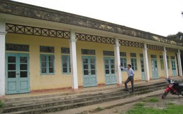 Trường học làm nhà kho