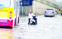 Hà Nội: Mưa to, nhiều điểm úng ngập phát sinh