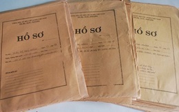 Con bạc lừa đảo xin việc