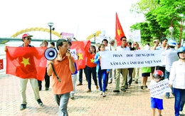 Trung Quốc hạ đặt giàn khoan trái phép: Chính nghĩa trong tay Việt Nam