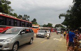“Cháy” đủ thứ trong mùa cao điểm du lịch