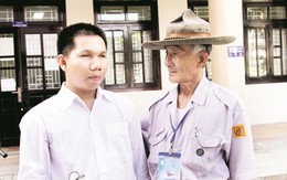 Cảm động thí sinh mù được đặc cách vào đại học