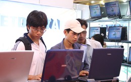 Laptop đua nhau giảm giá