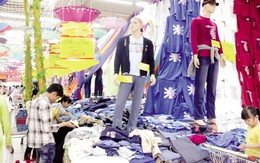 Xuyên thủng giá sàn, thời trang vẫn ế