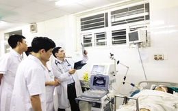 Chuyện bác sĩ trắng đêm cứu người trong vụ tai nạn ở Lào Cai