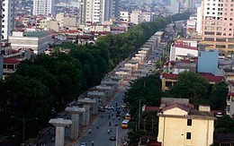 Tàu chợ chạy đường cao tốc