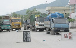 Đà Nẵng: Dân chặn xe tải vì đã hít no bụi 