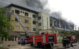 Hỏa hoạn cực lớn hàng nghìn người di tản khẩn cấp