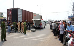 Chết thảm vì ngã vào bánh xe container