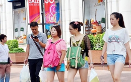 Sài Gòn, hàng hiệu giá giảm 70% vẫn ế