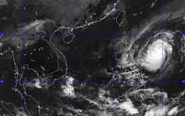 Cơn bão đang tiến về biển Đông có sức phá hoại cực lớn