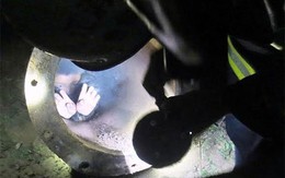 Cưa ống ngầm giải cứu em bé mắc kẹt suốt 25 giờ dưới lòng đất