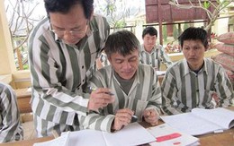 Những cái Tết trong tù của hiệu trưởng mua dâm nữ sinh