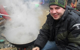 Chàng “xe ôm Tây” kể chuyện Tết ở Việt Nam