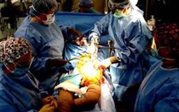 Cay đắng hành trình biến nữ thành nam