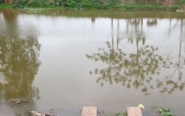 Đau lòng mẹ mang bầu buộc theo con trai 5 tuổi nhảy sông tự tử