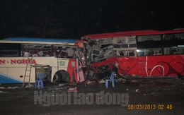 Hiện trường tai nạn kinh hoàng khiến 11 người chết