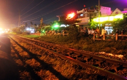 Người đàn ông bị tàu hỏa kéo lê 20 m