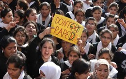 Lại một vụ hãm hiếp gây chấn động Ấn Độ