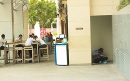 Xúc động với hai cảnh tượng đối lập trong một bức ảnh