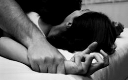 Trộm nổi máu "dê" hiếp dâm nữ chủ nhà