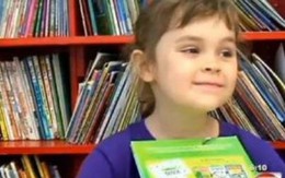 Bé gái 5 tuổi đọc hết 875 cuốn sách trong 1 năm