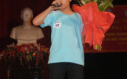 Quang Anh biểu diễn xúc động tại quê nhà