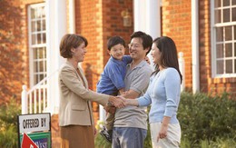 Tròn mắt xem mẹ Canada dạy con