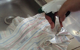 Mẹo nhỏ giúp cổ sơ mi trắng tinh