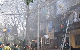 Cháy dữ dội tại Khu tập thể Thanh Xuân Bắc