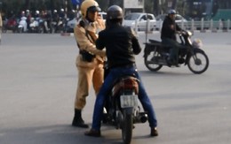 Bị CSGT truy đuổi, kẻ "vô văn hóa giao thông" chạy tán loạn