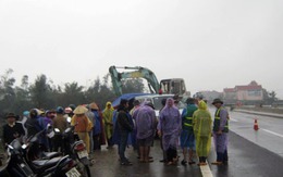 Bị gàu máy xúc va vào đầu, 1 phụ nữ tử vong