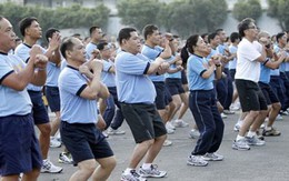 Philippines học Việt Nam cấm cảnh sát bụng phệ đứng đường