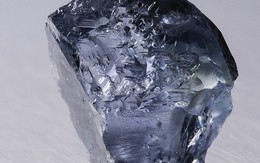Phát hiện kim cương màu xanh cực hiếm trị giá 34,6 tỷ đồng