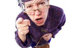 Ấm ức ở cùng mẹ chồng