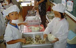 Nhật: Hơn 900 học sinh tiểu học bị ngộ độc thực phẩm