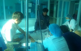 Những bác sĩ “trắng đêm” cùng nạn nhân vụ sập cầu