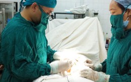 Gãy “của quý”, vỡ niệu đạo do bắt chước phim “đen”