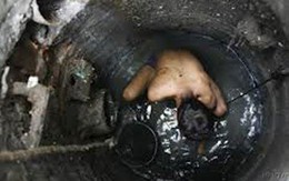 Trèo tường ra ngoài, rơi trúng giếng mất mạng