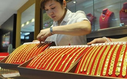 Giá vàng lại lên cao nhất gần 4 tháng