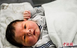 Kỳ lạ bé sơ sinh nặng hơn 7 kg