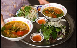 3 khu chợ đồ ăn vặt nức tiếng Hà Nội