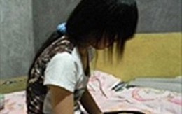 9X giúp bạn làm nhục bé gái