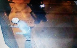 Hoảng loạn vì bị khóa cửa ngoài lúc nửa đêm