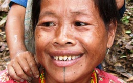 5 cách làm đẹp lạ lùng, đáng sợ