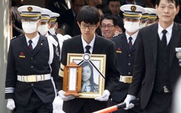 Tang lễ đẫm nước mắt của nạn nhân phà Sewol