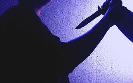 Một cảnh sát cơ động bị vợ đâm chết vì nghi cặp bồ
